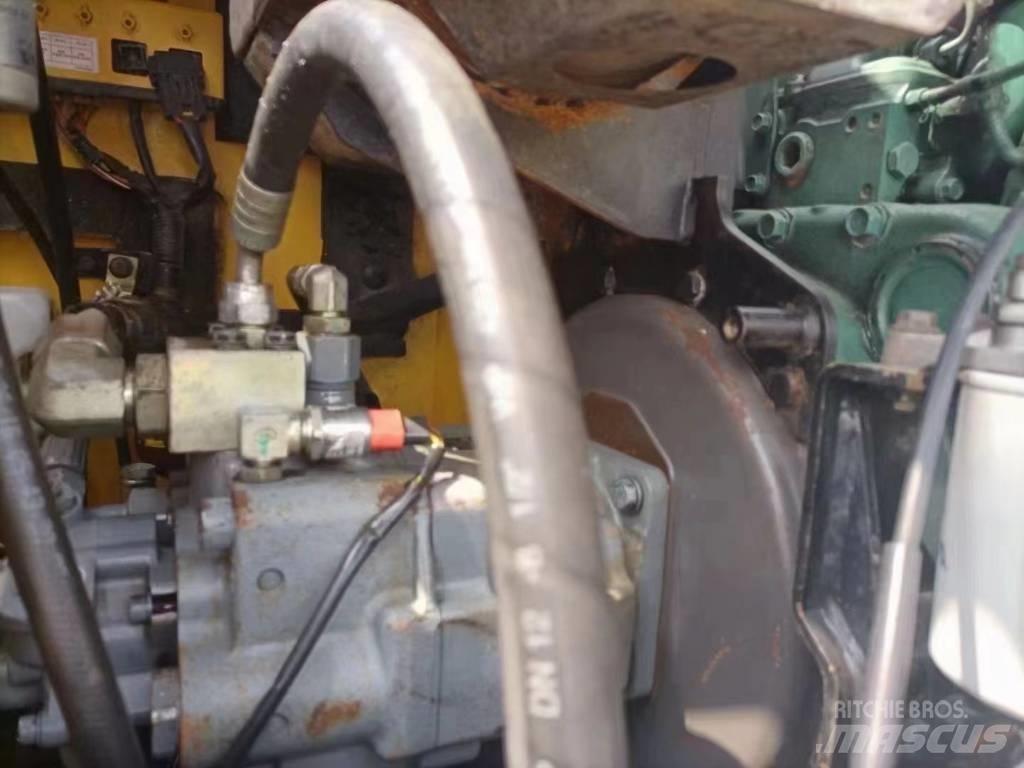Volvo EC 80D PRO Roomikekskavaatorid