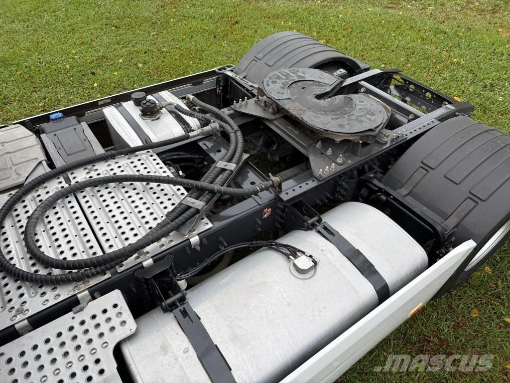 Renault T480 Sadulveokid