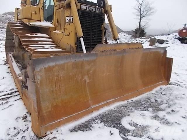 CAT D 6 H LGP II Buldooserid