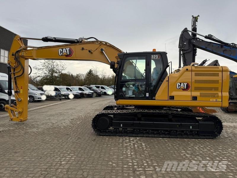 CAT 323-07 Roomikekskavaatorid