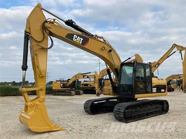 CAT 320 D L Roomikekskavaatorid