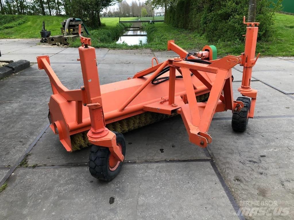 Holaras H-220-V-FR Tänavapuhastusmasinad
