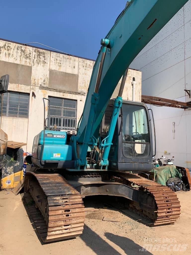 Kobelco SK 210 LC-8 Roomikekskavaatorid