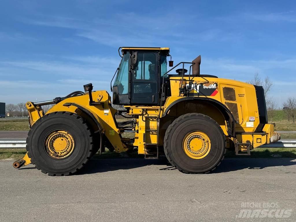 CAT 980M Rataslaadurid