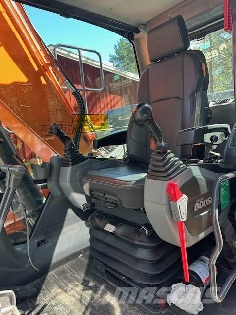 Doosan DX 140 LC Roomikekskavaatorid