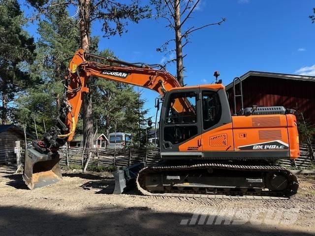 Doosan DX 140 LC Roomikekskavaatorid