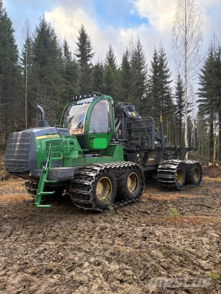 John Deere 1210G Forwarderid