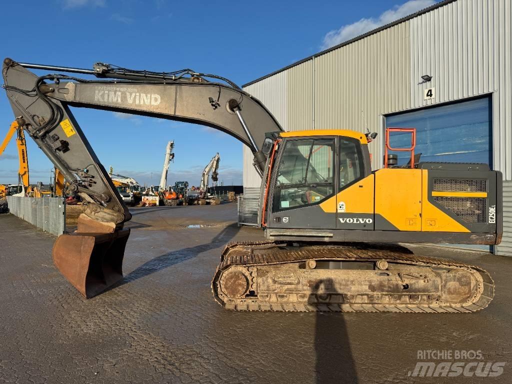 Volvo EC 250 EL Roomikekskavaatorid