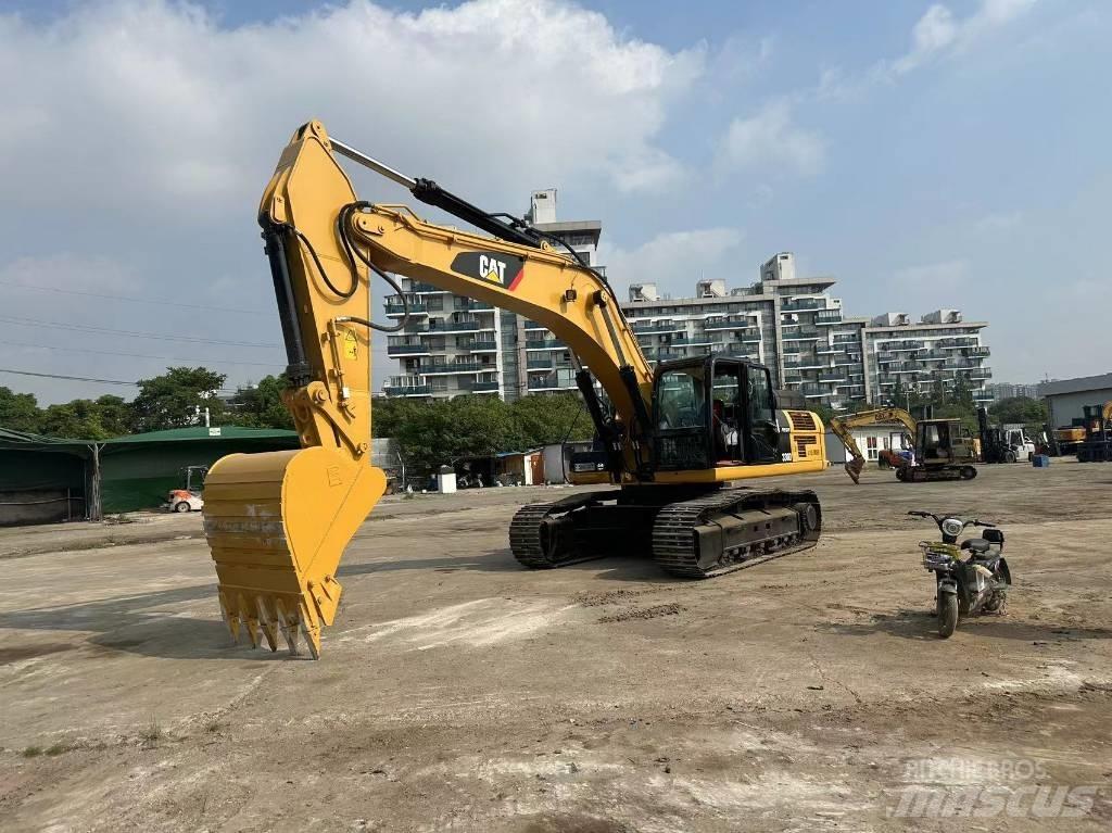 CAT 330 D Roomikekskavaatorid