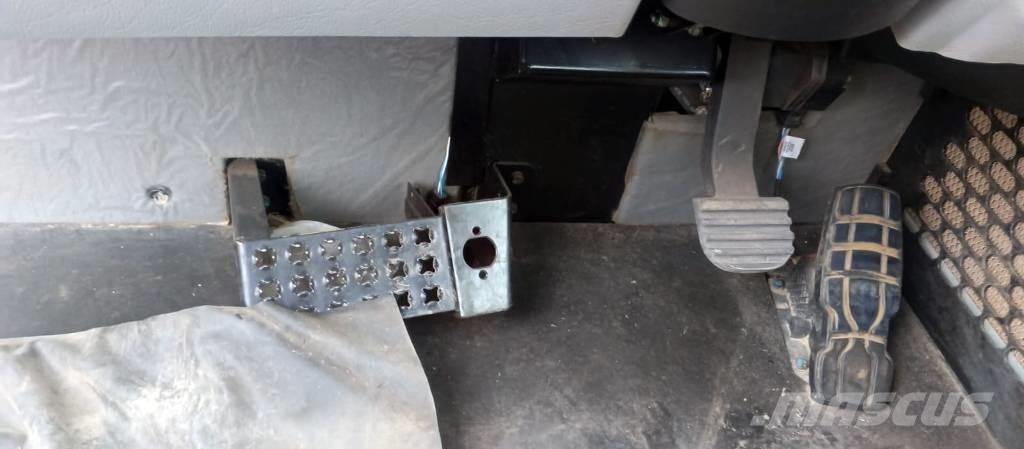 CAT 730 C 2 Liigendraamiga pinnaseveokid