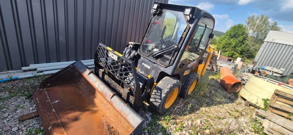 JCB 155 Kompaktlaadurid