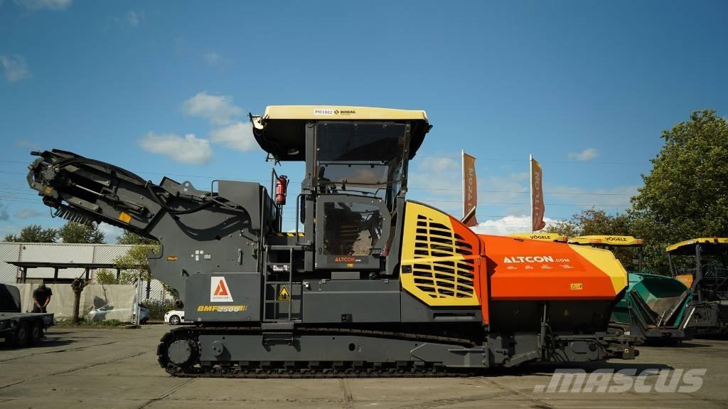 Bomag BMF 2500 S Asfaldilaoturid