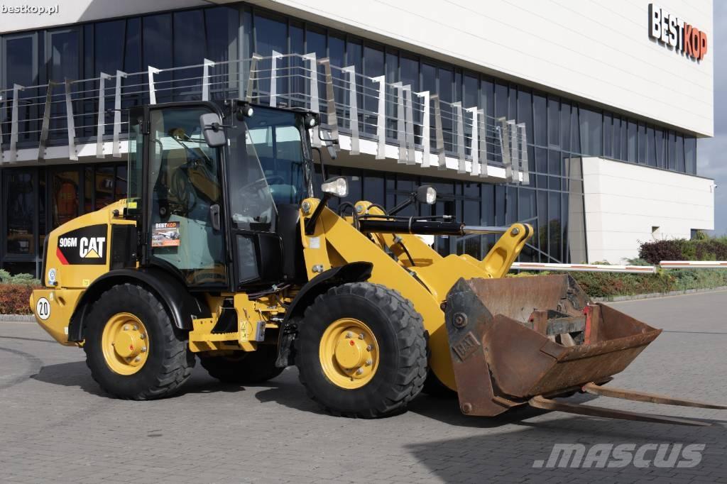 CAT 906M Rataslaadurid