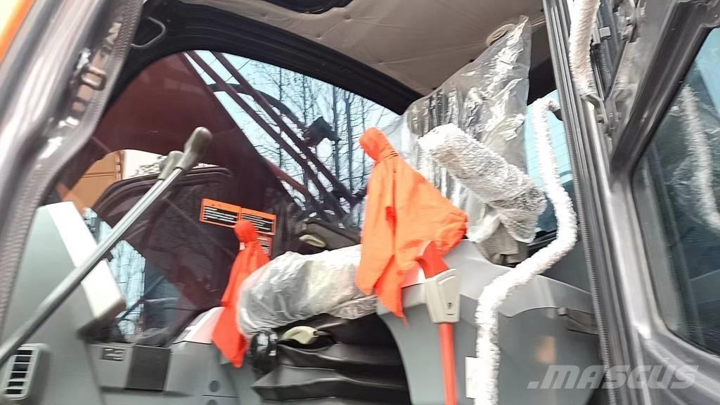 Doosan 225 LC-9 Roomikekskavaatorid