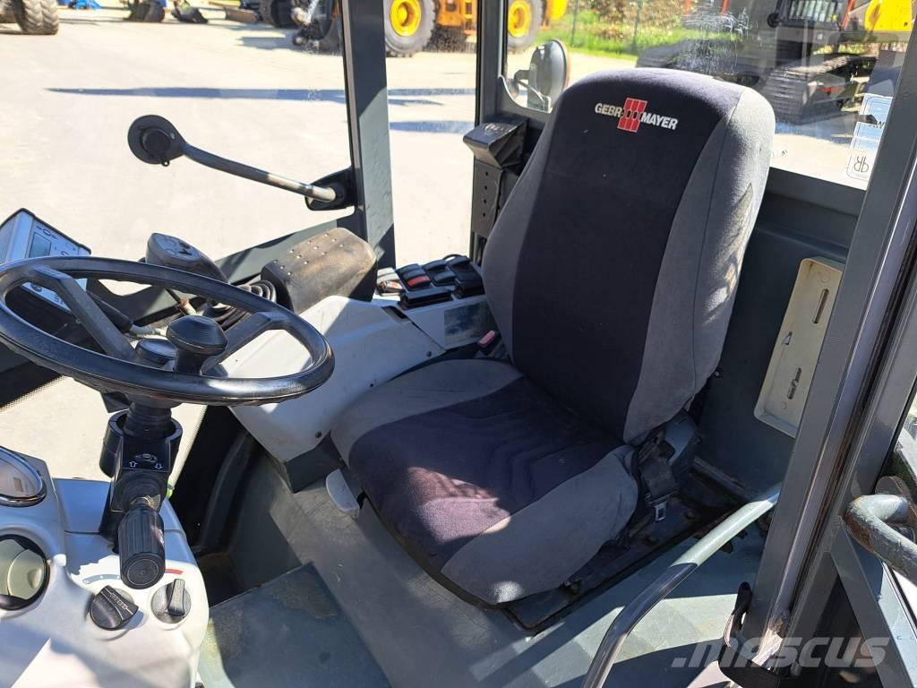 Kramer 348 Rataslaadurid