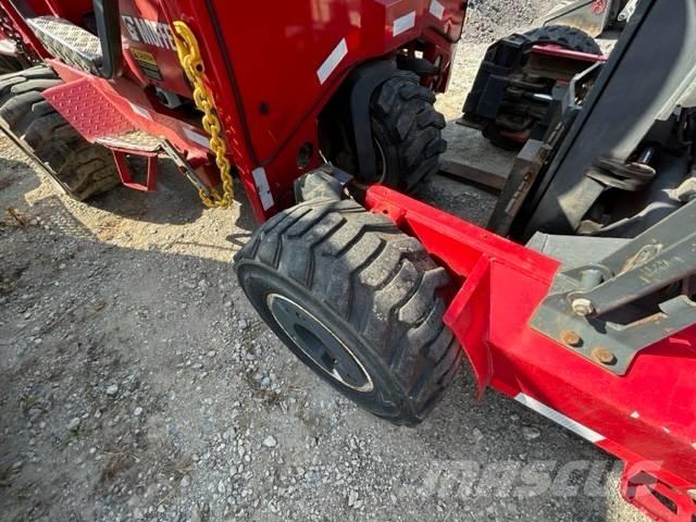 Moffett 4way M55.4 Maastikutõstukid