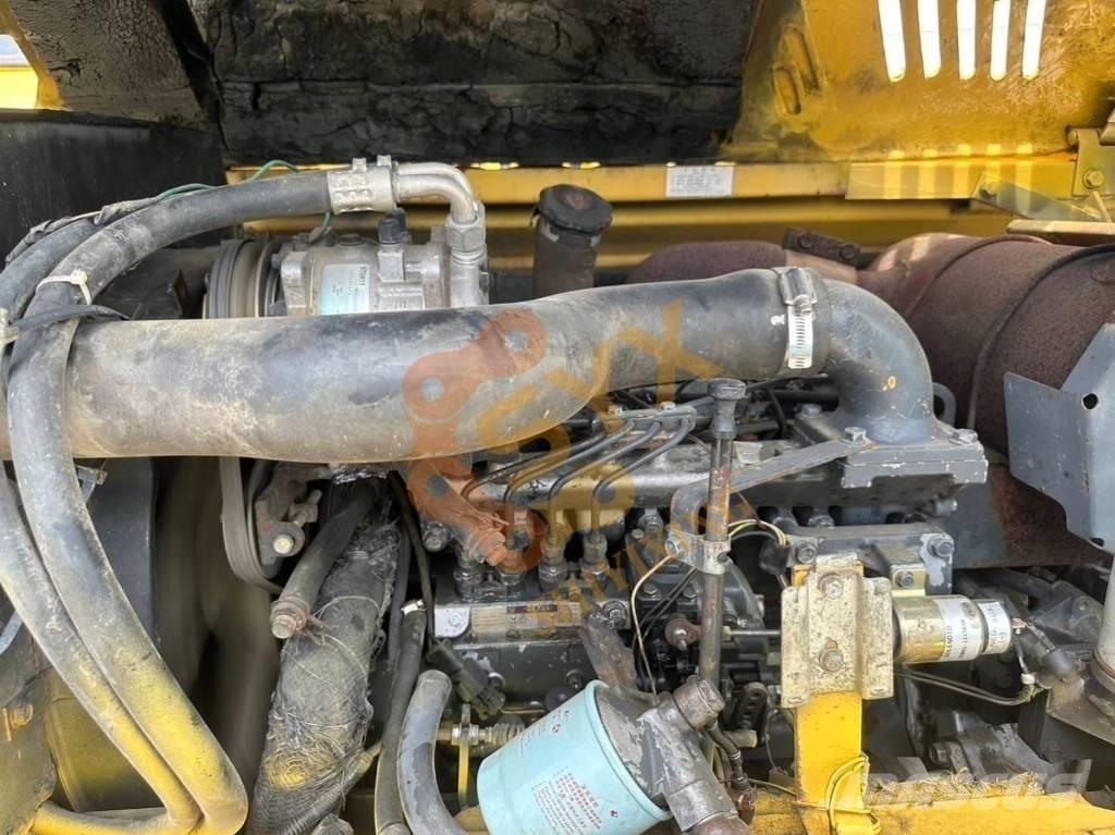 Komatsu PC 60 Roomikekskavaatorid