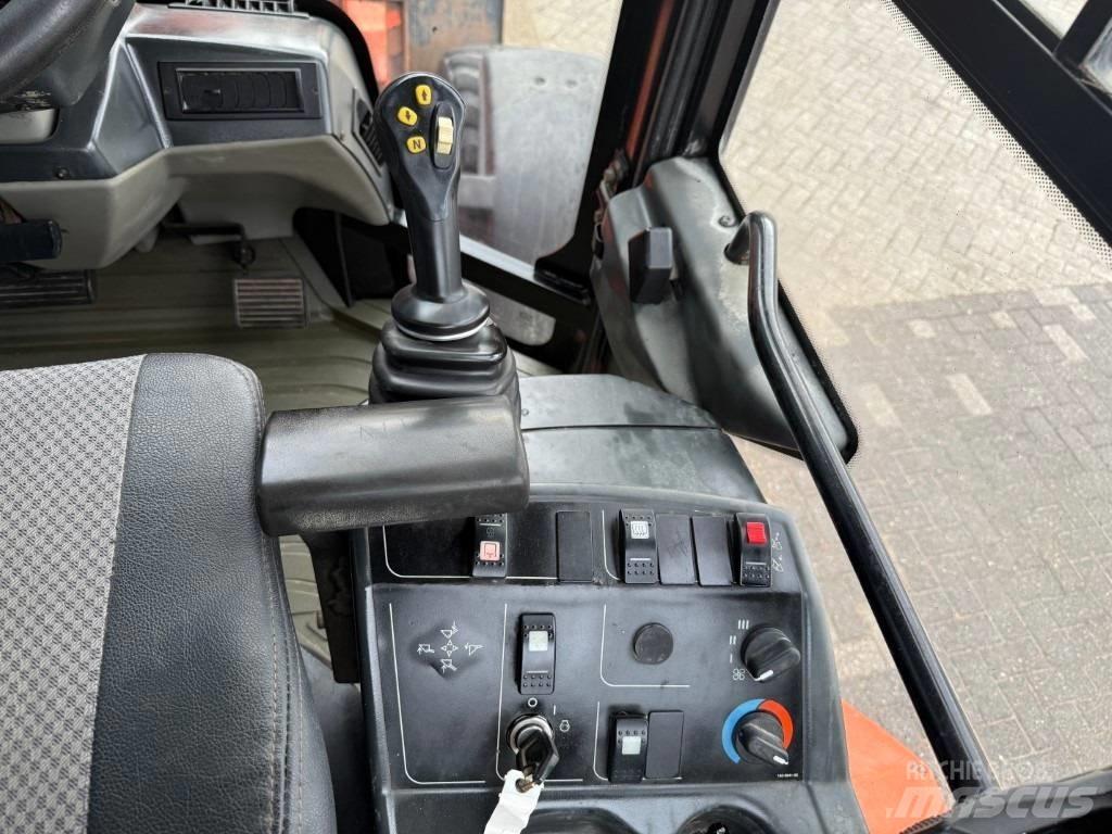 CAT 908 Rataslaadurid