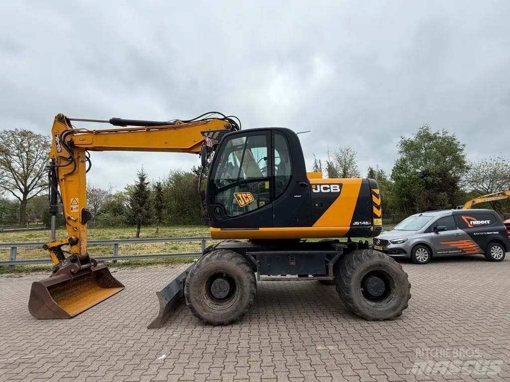 JCB JS 145W Ratasekskavaatorid
