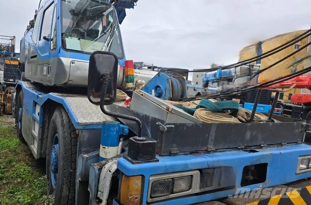 Tadano TR 250 M-6 Raske maastiku tõstukid