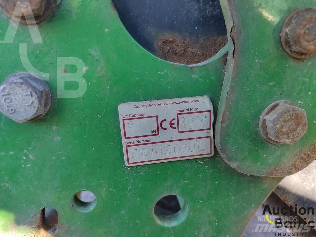 John Deere 2026R Traktorid