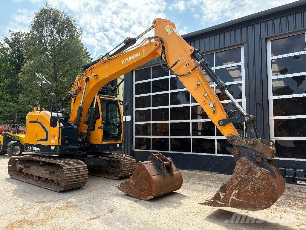 Hyundai HX 130 Roomikekskavaatorid