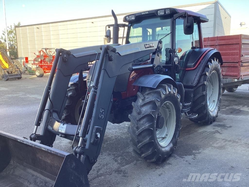 Valtra N141 Traktorid