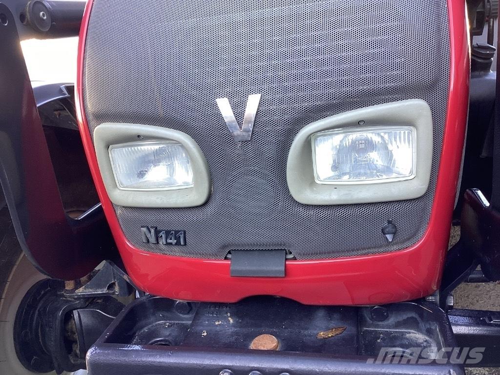 Valtra N141 Traktorid