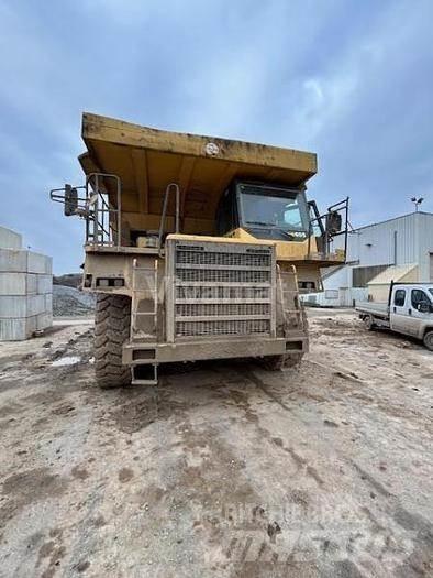 Komatsu HD605-7 Väikekallurid