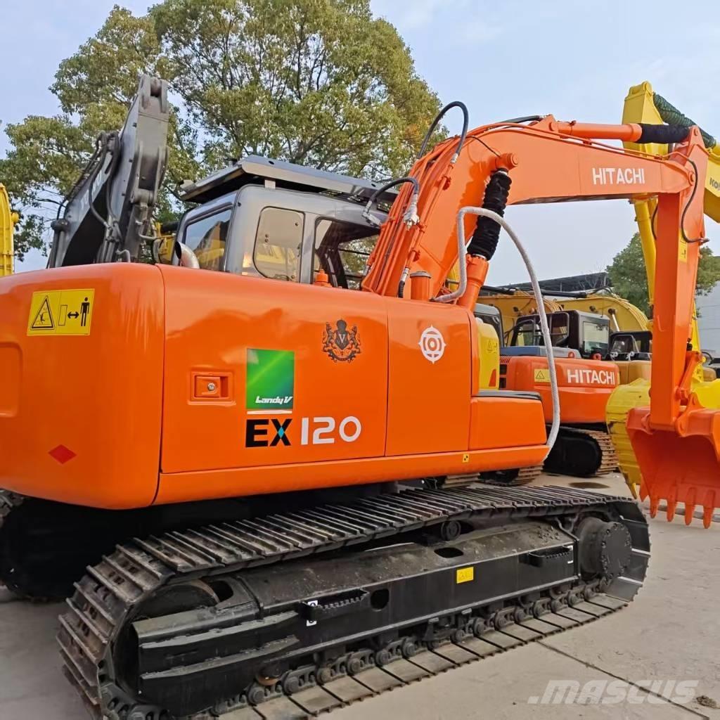Hitachi EX 120 Väikeekskavaatorid 7t-12t
