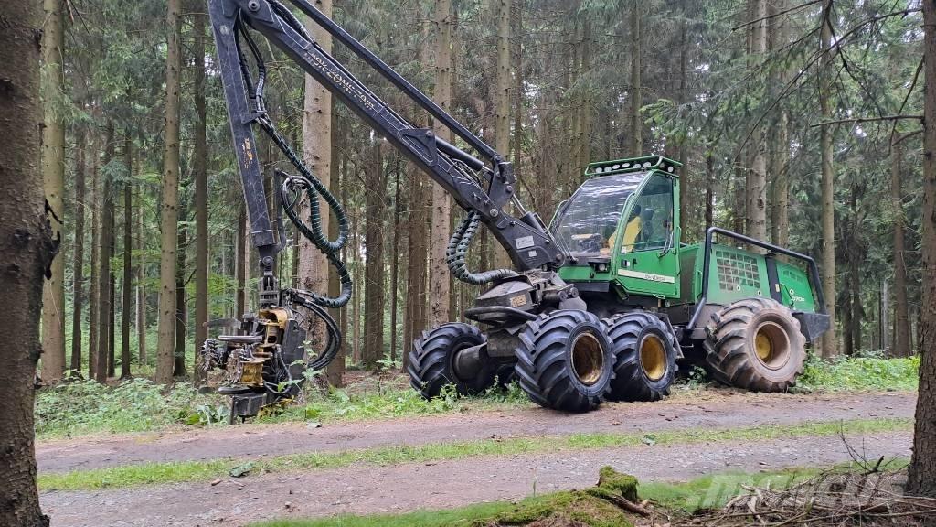 John Deere 1070 D Harvesterid