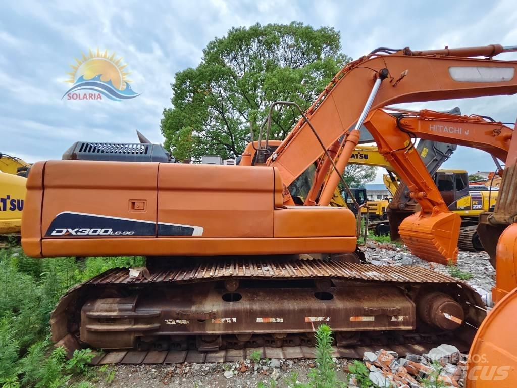 Doosan DX 300 LC Roomikekskavaatorid