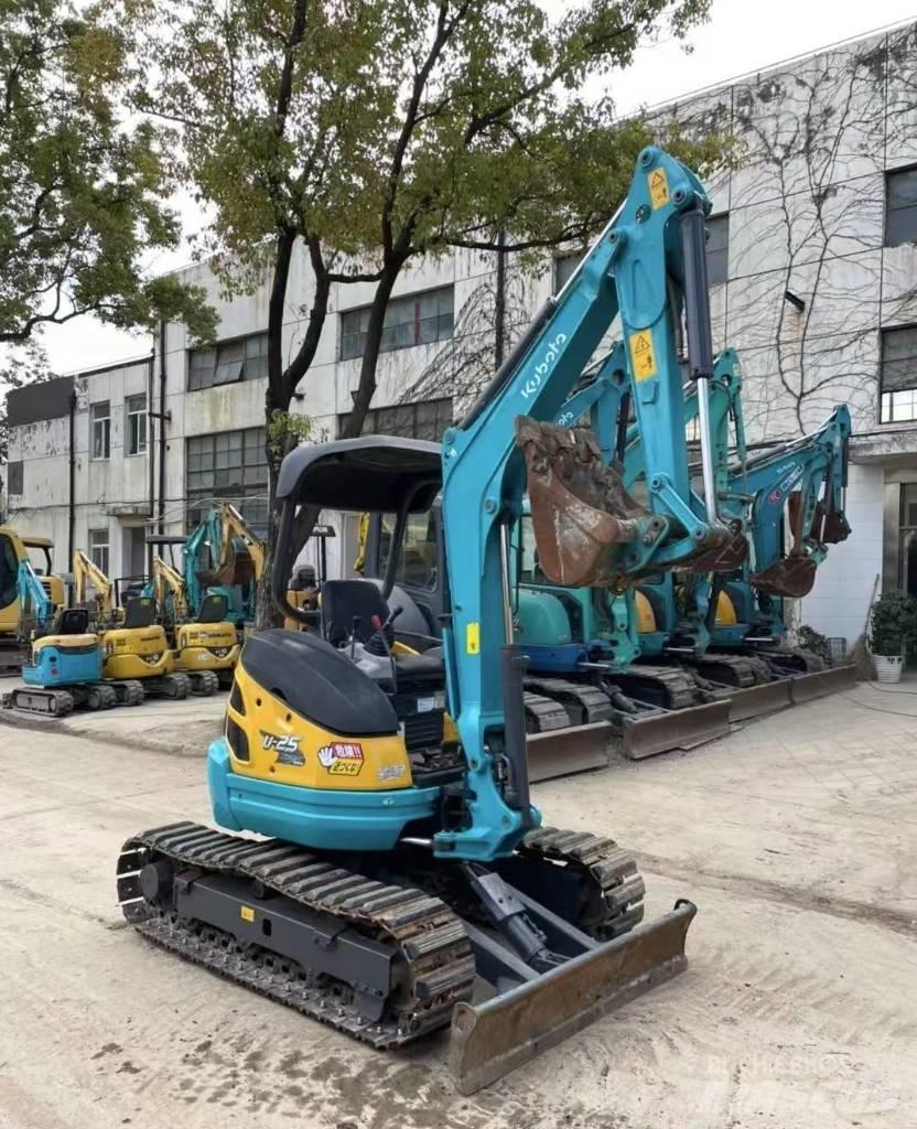 Kubota 25 Miniekskavaatorid < 7 t