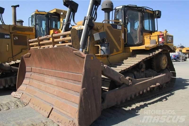 CAT D8R Buldooserid