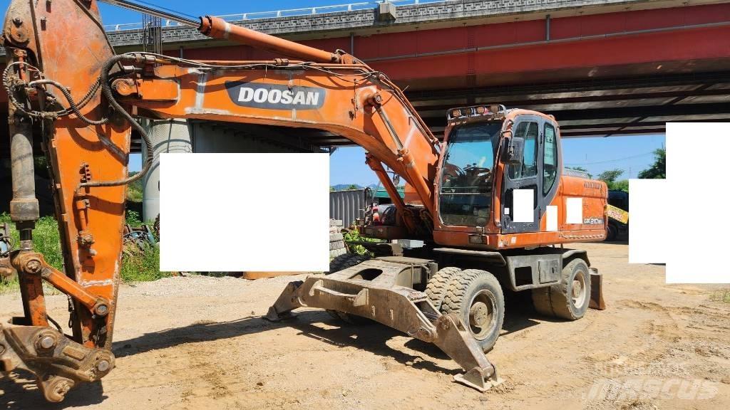 Doosan DX210WA Ratasekskavaatorid