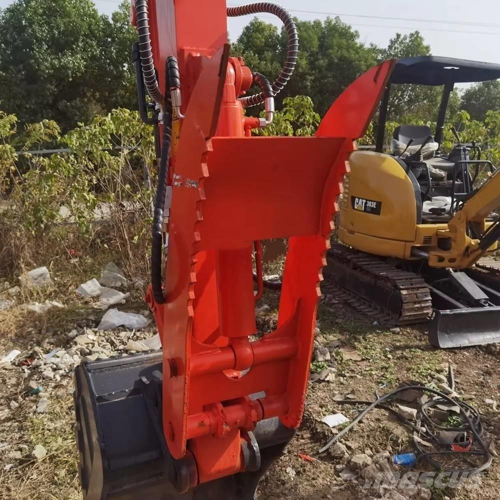 Kubota KX 155 Roomikekskavaatorid