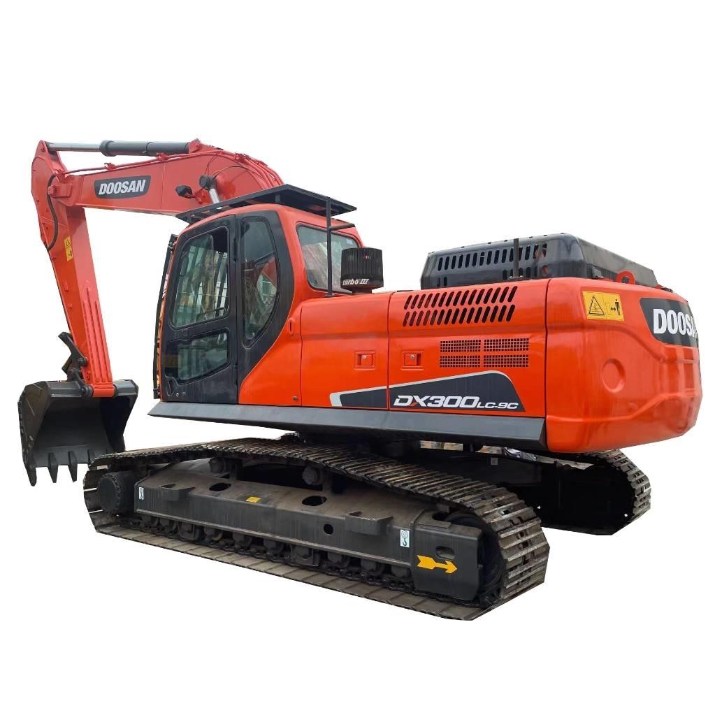 Doosan DX 300 LC Roomikekskavaatorid