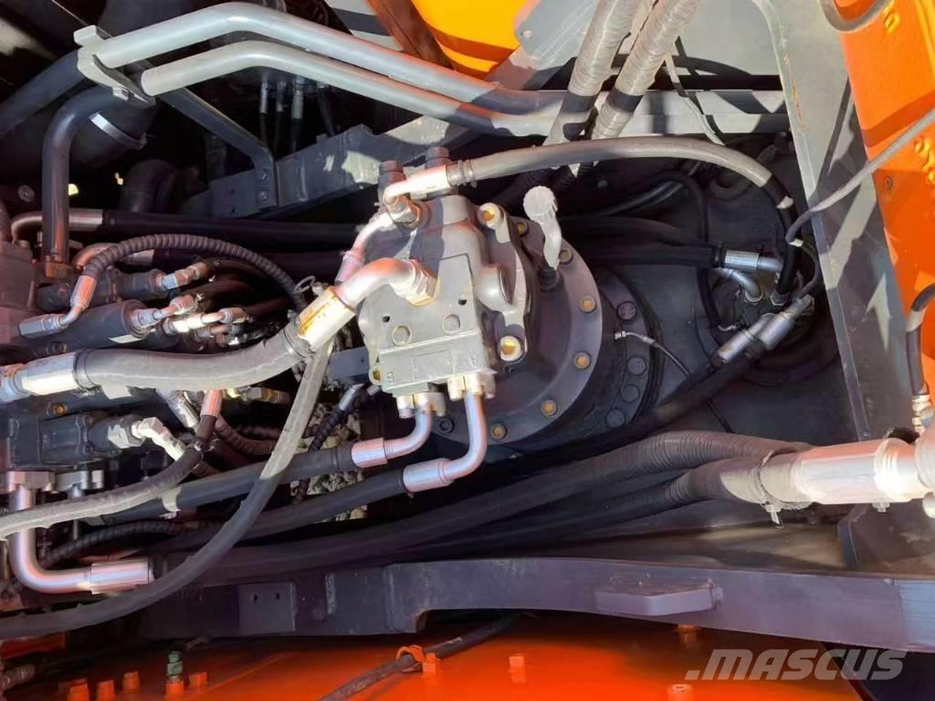 Doosan 300-7 Roomikekskavaatorid