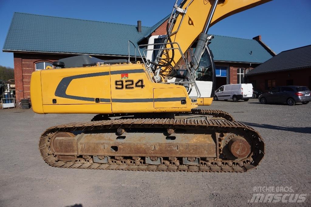 Liebherr R 924 LC Roomikekskavaatorid