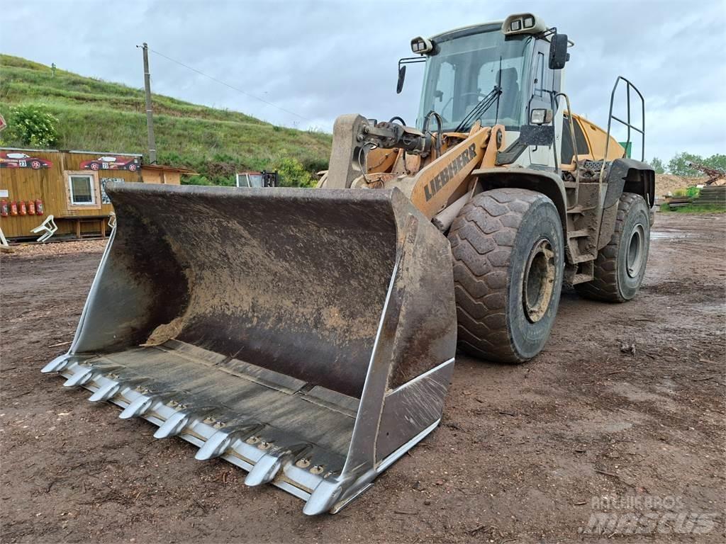 Liebherr L566 4X4 Muu
