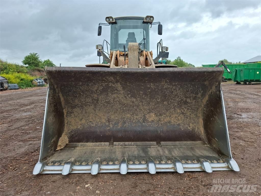 Liebherr L566 4X4 Muu
