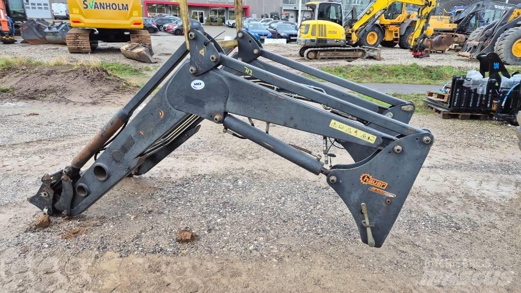 Hauer POM-C 150 Frontaallaadurid ja ekskavaatorid