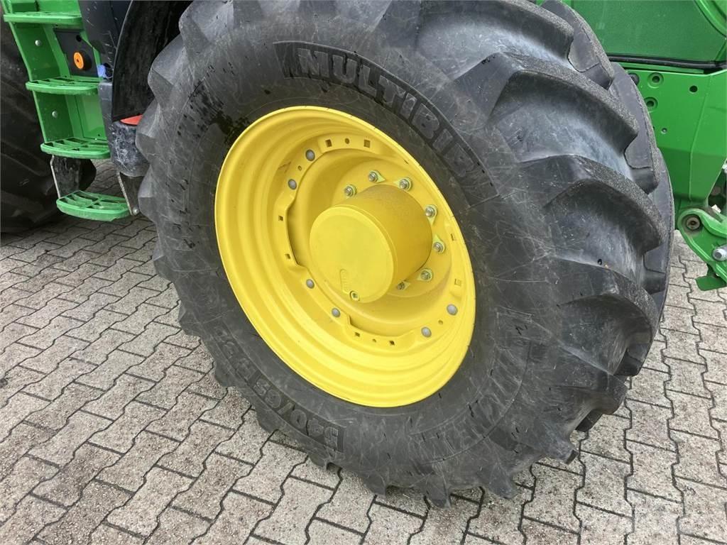 John Deere 6R 215 Traktorid