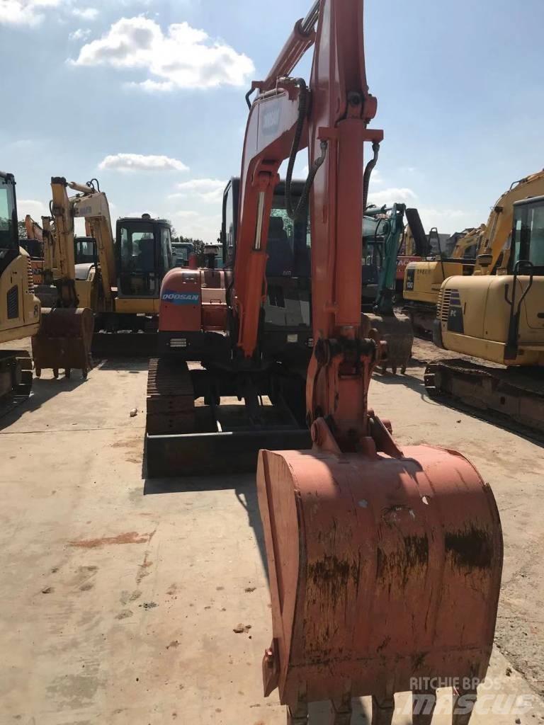 Doosan dx60 Roomikekskavaatorid