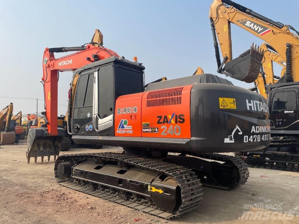 Hitachi 240 Roomikekskavaatorid