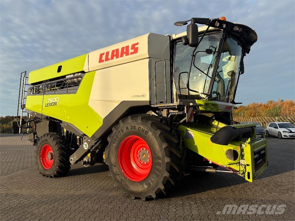 CLAAS LEXION 7500 Teraviljakombainid
