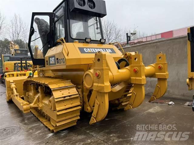 CAT D 7 G Buldooserid