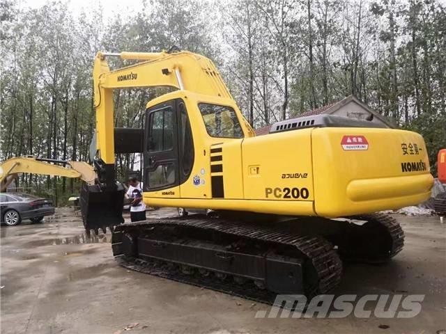 Komatsu pc200-6 Roomikekskavaatorid