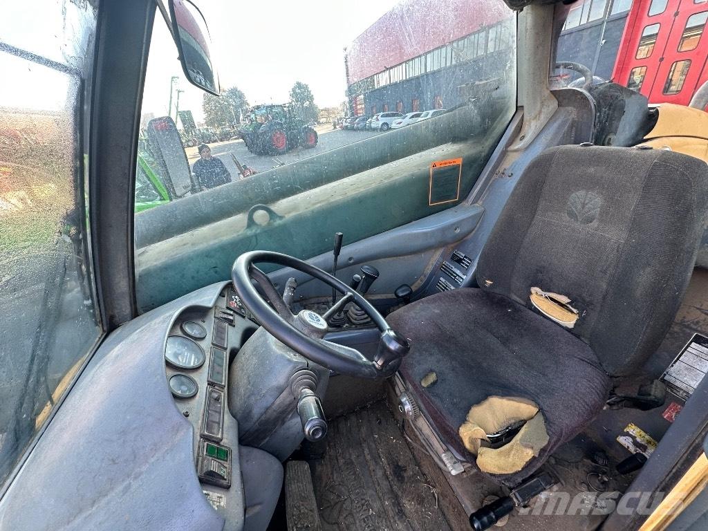 New Holland LM 640 Põllumajanduslikud teleskoopkäitlejad