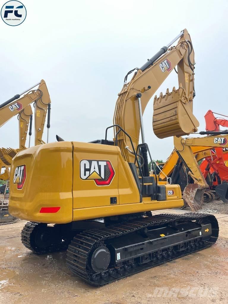 CAT 320 Roomikekskavaatorid